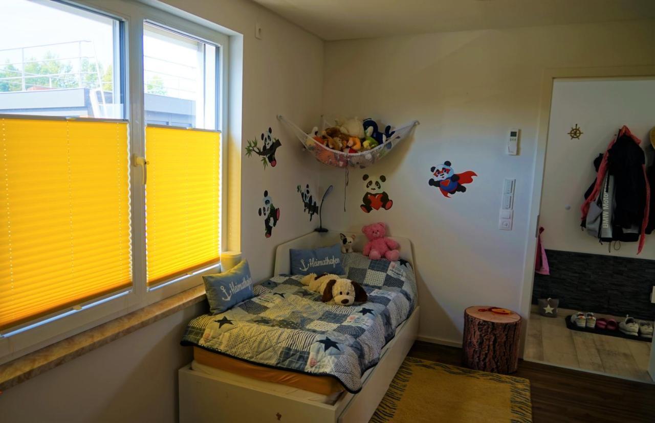 Schwimmendes Haus Robby II Villa Bitterfeld-Wolfen ภายนอก รูปภาพ